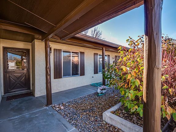 5th image of 415 Connie Ave