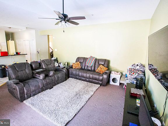 3rd image of 3406 Manderes Pl