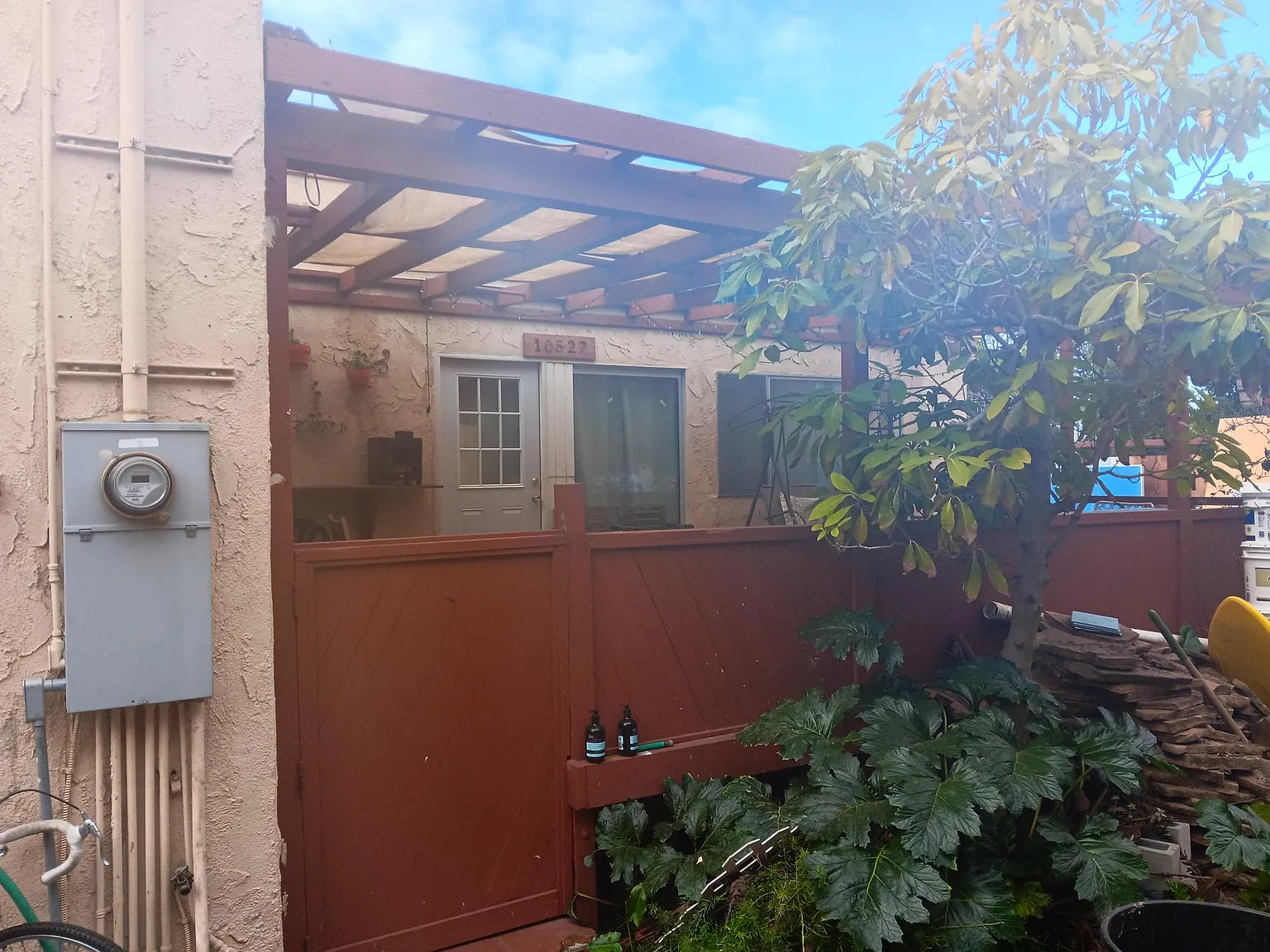 Studio, 300 sqft, $1,950 — Photo 2