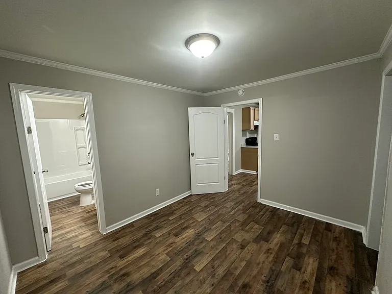 420 Airline Ave — Photo 17