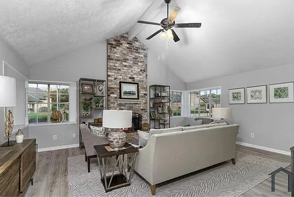 13103 Mills Bend St — Photo 4