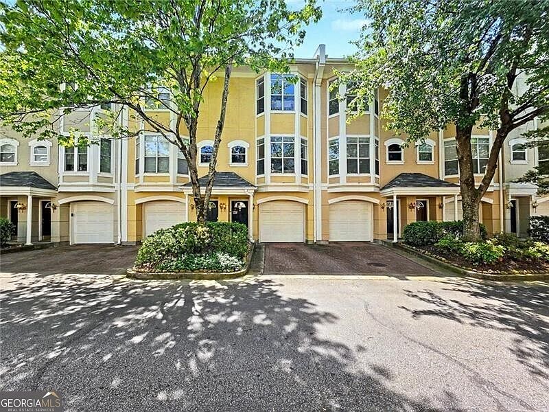 1st image of 375 Highland Ave NE Unit 605