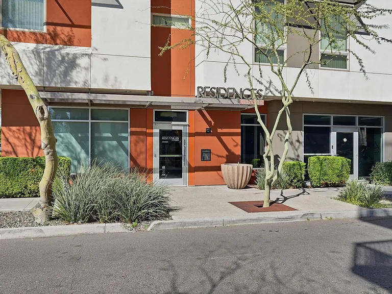 Elevate Your Urban Experience! Move in before the end of the month and get 10 weeks FREE Rent! — Photo 52