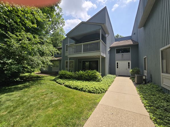 71 Drake Ln
