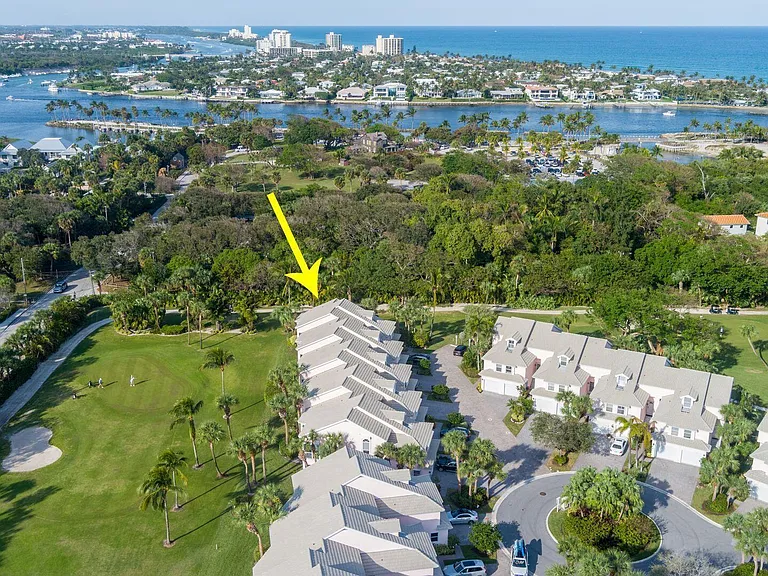 4409 Fairway Dr N — Photo 29