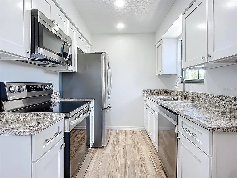 840 Center Ave #520 — Photo 8