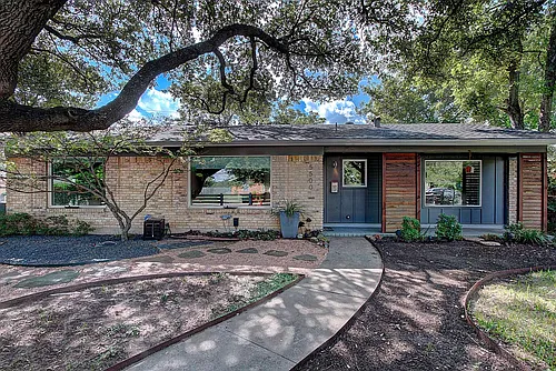 5500 Westminster Drive Photo 1