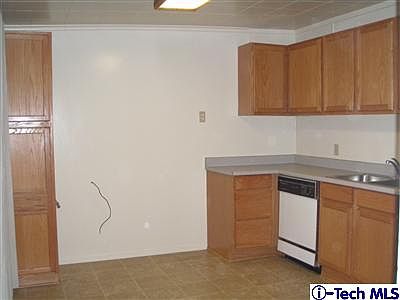 5th image of 10859 Nassau Ave