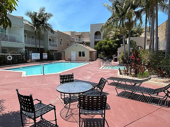 4th image of 5252 Orange Ave Unit 322