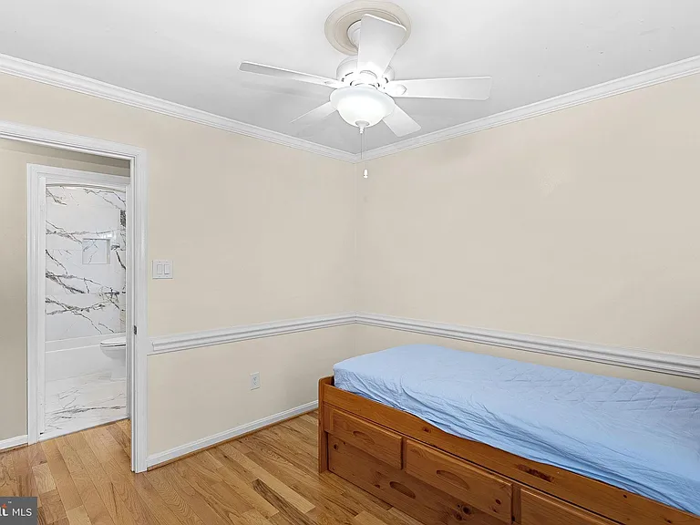 5405 Hampton Forest Way — Photo 32