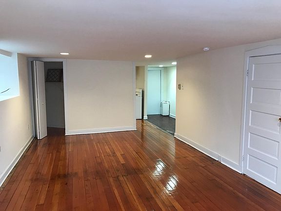 2nd image of 2203 N California Ave