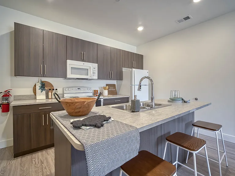 Eden Apartments — Photo 76