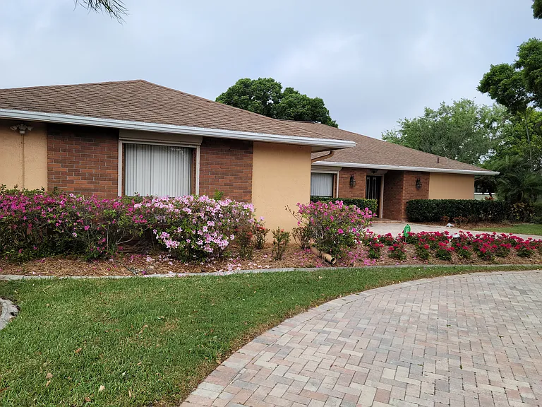 11314 Harborside Dr — Photo 2