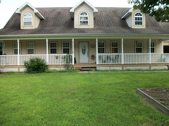 2nd image of 138 Sapphire Dr