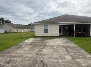 17212 Avondale Cir, Diberville, MS 39540