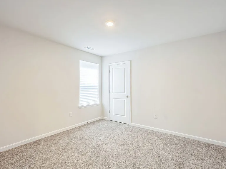 322 Forest Edge Ave — Photo 9