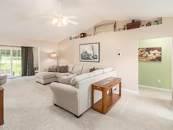 4th image of 8431 Country View Ln