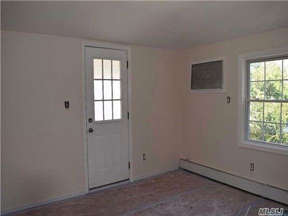 4th image of 17227 127th Ave