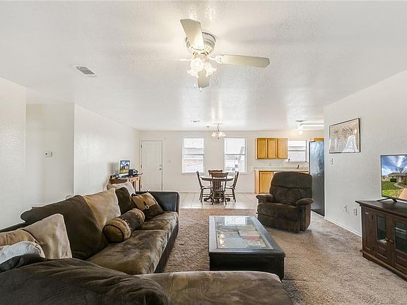5th image of 4415 Bobbie Ann Dr