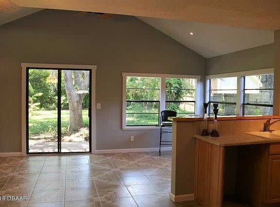 5th image of 1592 Sherris Ln