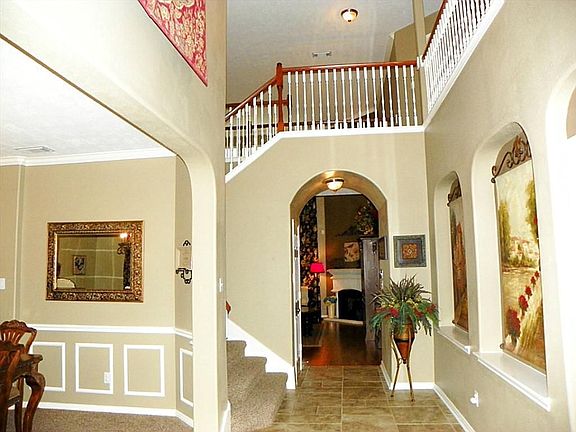 5th image of 1806 Silver Brook Ln