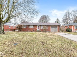 714 School St, Greenfield, IN 46140