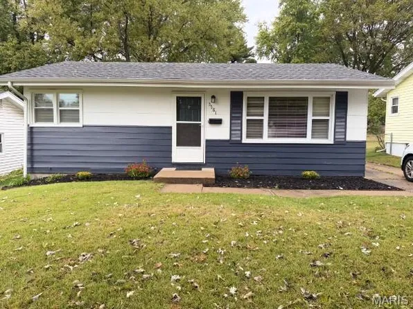 3581 Valleywood Dr, Saint Louis, MO 63114