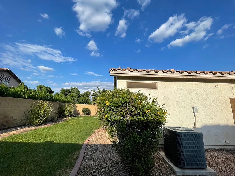 402 E Jasper Dr — Photo 20