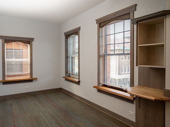 2nd image of 120 N Oak Park Ave APT 320
