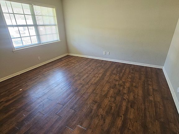 5th image of 8198 Booneville Dr