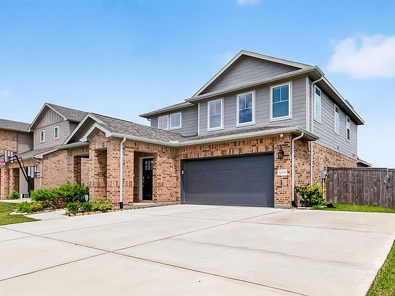 3rd image of 12119 Rushing Ridge Dr