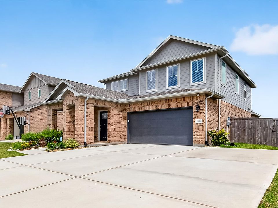 1st image of 12119 Rushing Ridge Dr