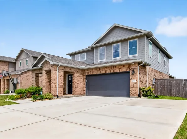 12119 Rushing Ridge Dr, Mont Belvieu, TX 77523