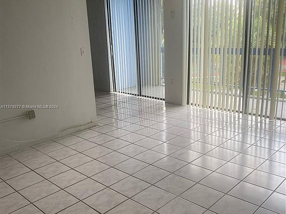 3rd image of 9460 Fontainebleau Blvd APT 326