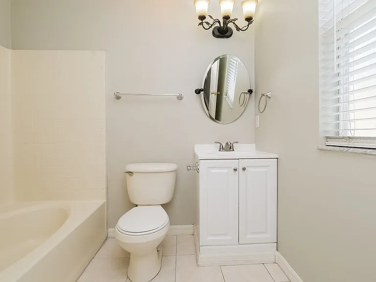 10621 Navigation Dr — Photo 10