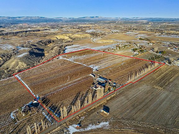 2nd image of 20809 Nowhere Rd