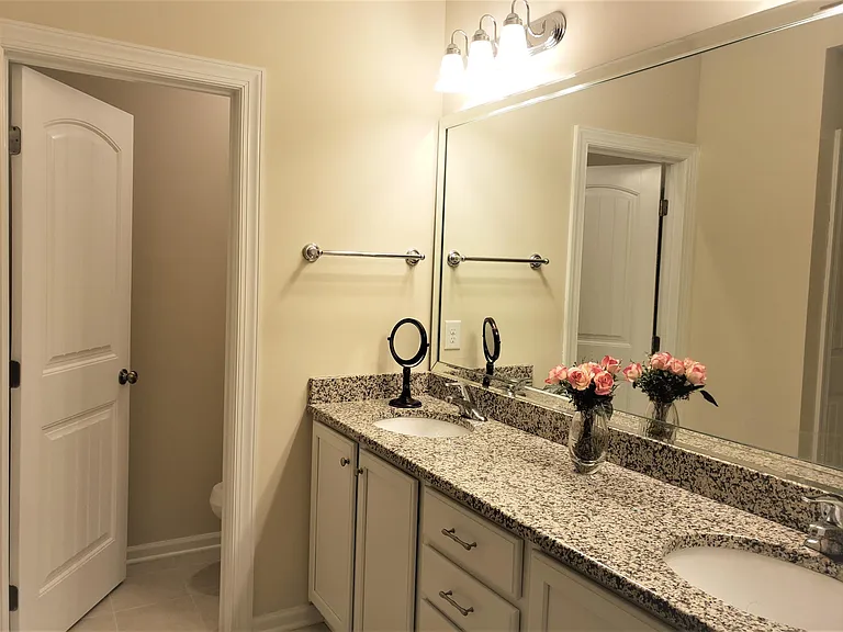 4136 Strendal Dr — Photo 9