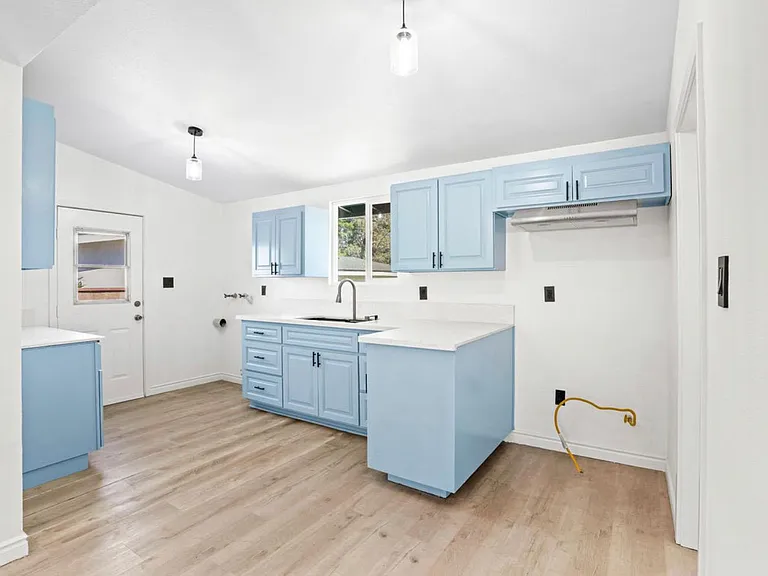 44715 Gingham Ave — Photo 5