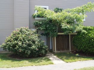 5776 Village Green Dr, Alexandria, VA 22309