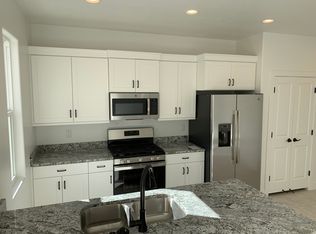 2475 W 350 N, Hurricane, UT 84737