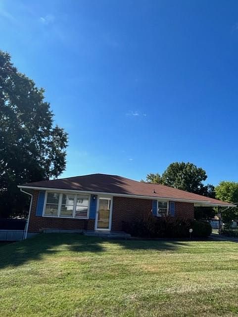 1st image of 145 Orchard Dr