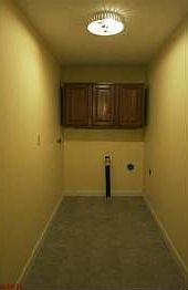 5th image of 1047 Woodgate Dr