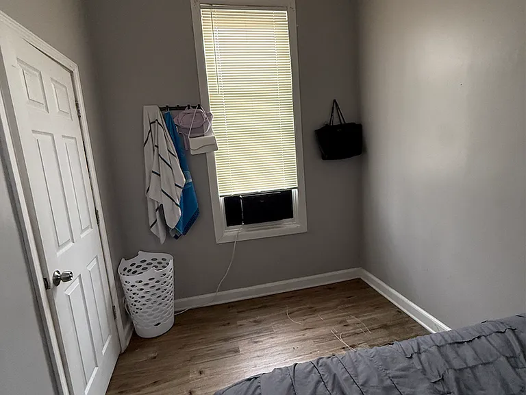 2143 S Fairfield Ave — Photo 10