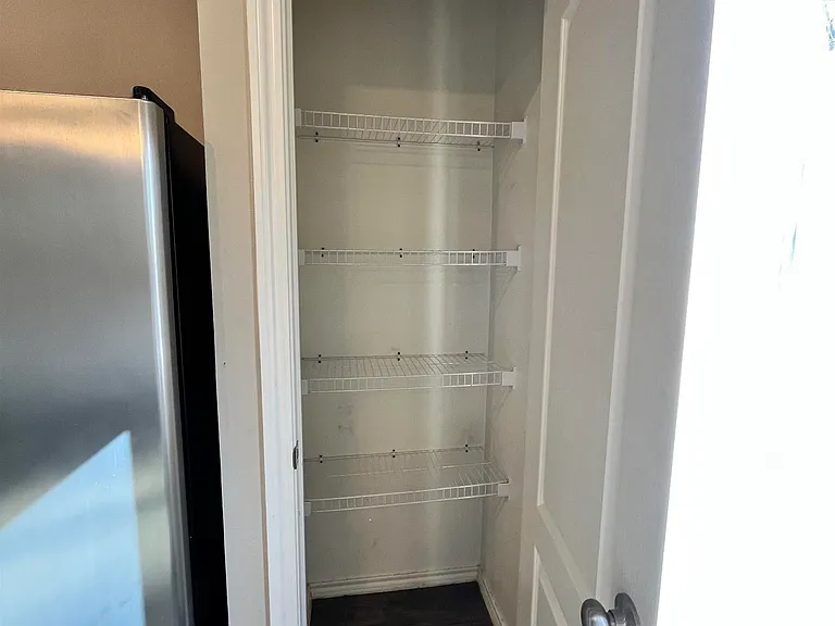 5816 Deauville St — Photo 19