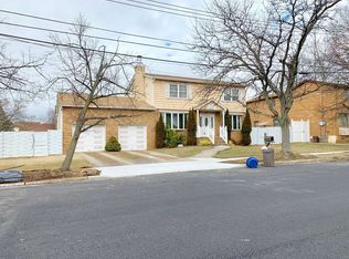 611 Darlington Ave, Staten Island, NY 10309