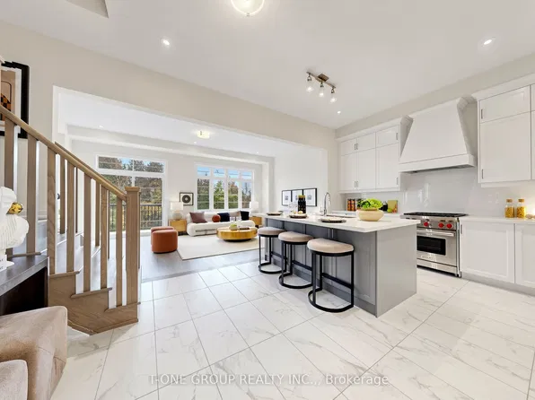 75 West Village Ln, Markham, ON L6C 3L5