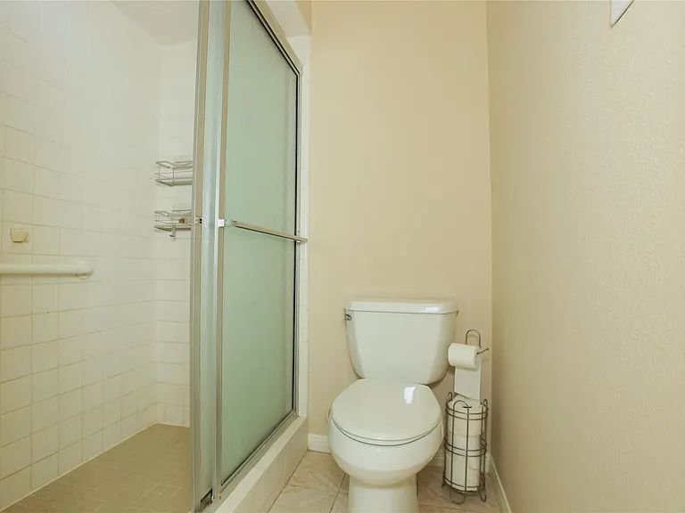 107 Manor Pl — Photo 12