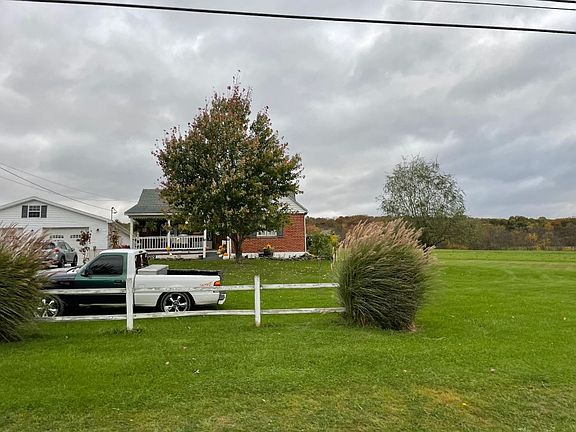4th image of 1937 Black Hollow Rd