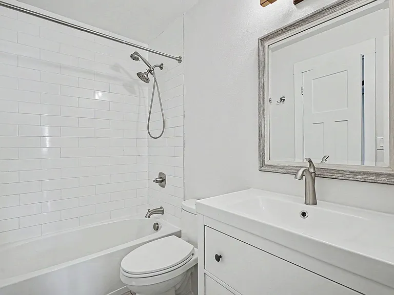 2029 Ambleside Dr — Photo 15