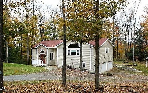 2. Driveway view